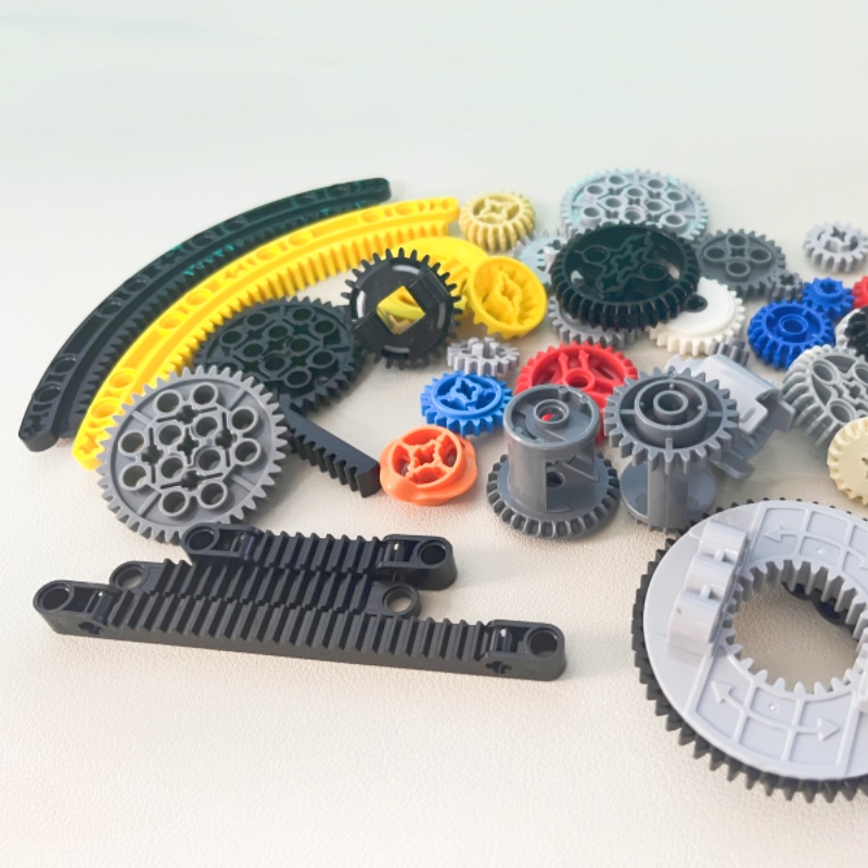 MOC Gear Series High-tech DIY  - مراجعة Tech Gear Accessories وسعره